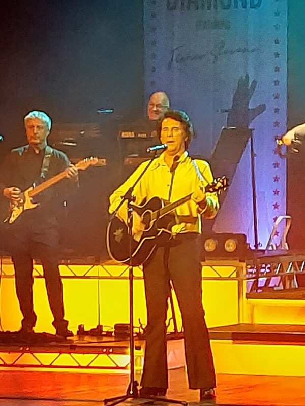 NEIL DIAMOND WEARING YELLOW